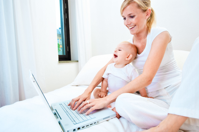 Как можно совместить отпуск по уходу за ребенком и трудовой отпуск?