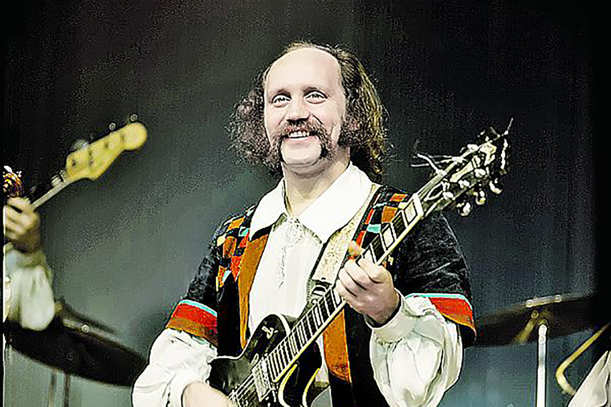 Владимир Мулявин - наша легенда. Фото Яндекс.Картинки. 