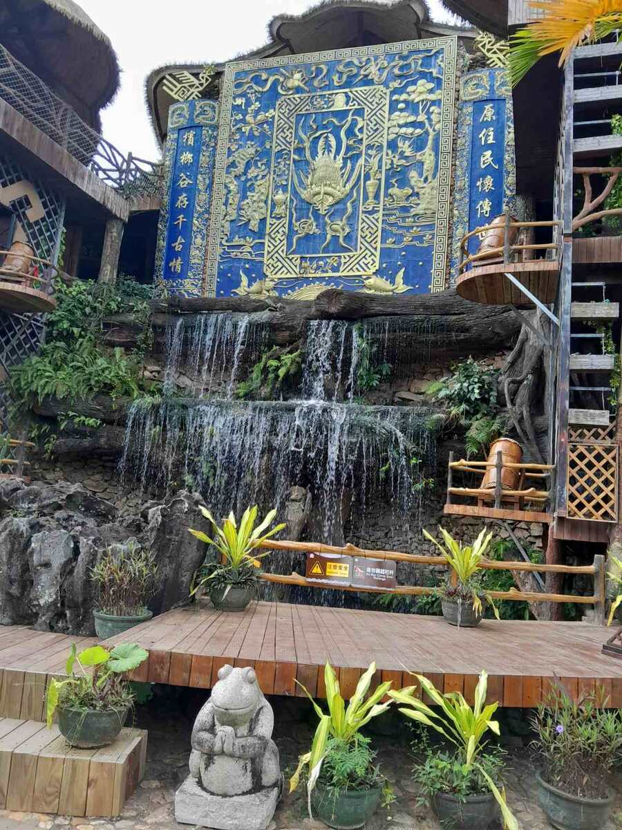 Листайте галерею 