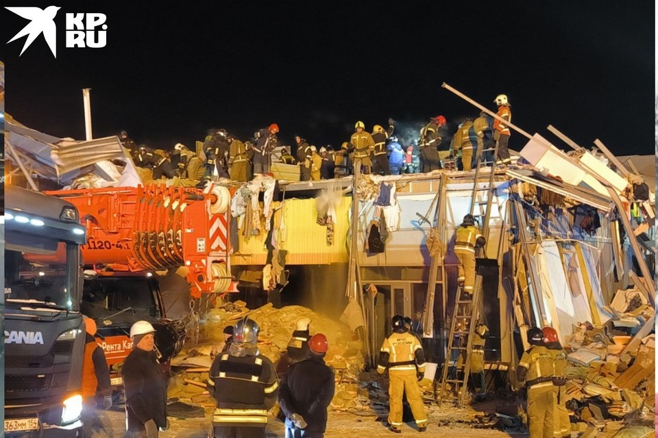    Две многодетные матери оказались под завалами. Никита МАНЬКО