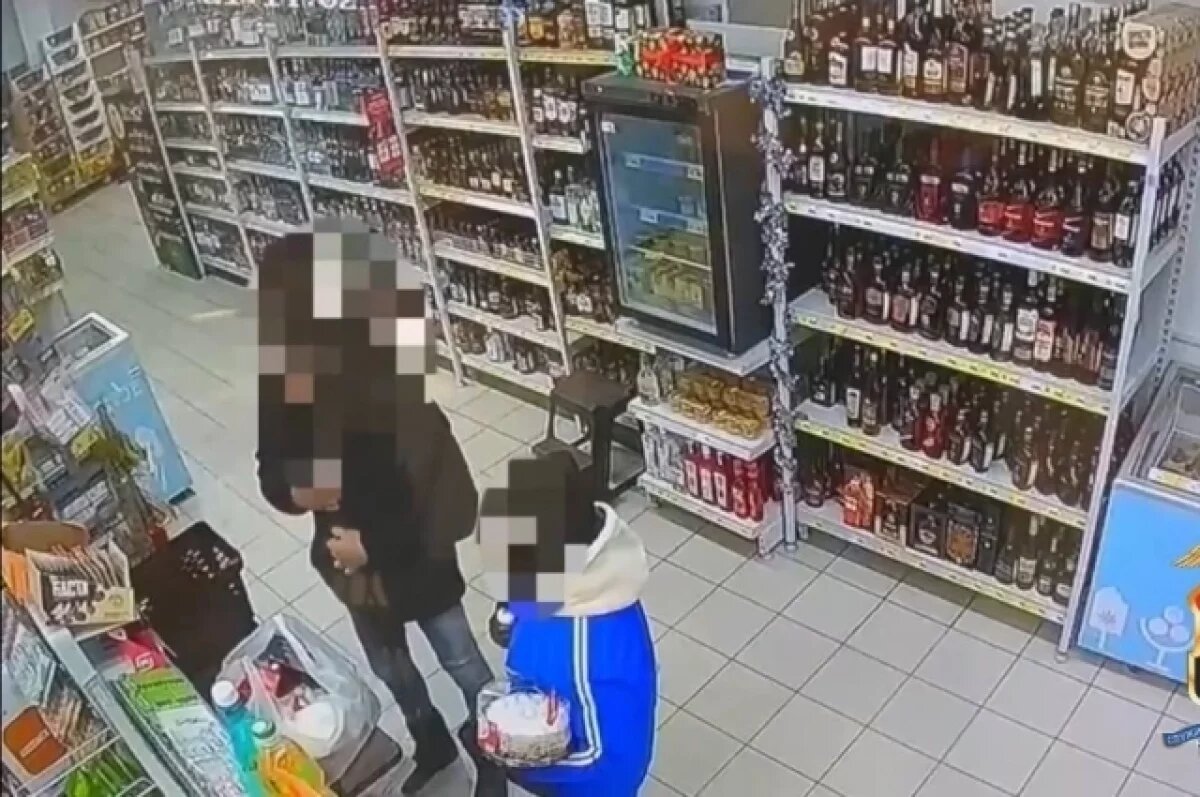    В Ижевске задержали возлюбленных, которые крали в продукты в магазинах