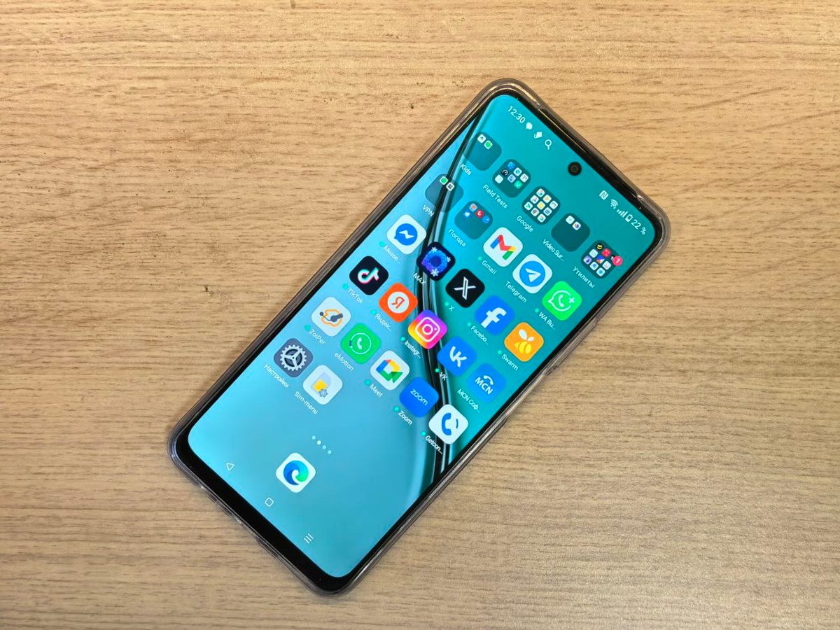 realme P3 Lite в чехле