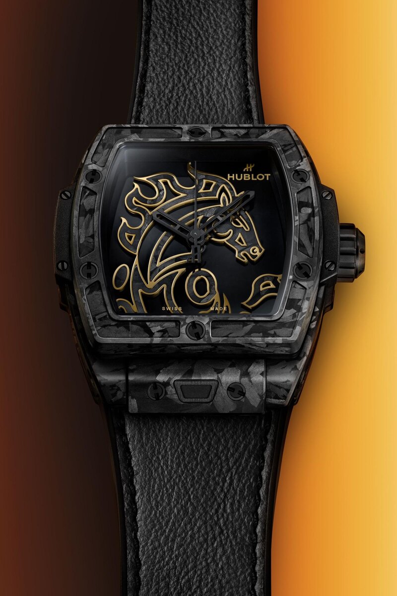 SPIRIT OF BIG BANG YEAR OF THE HORSE FROSTED CARBON
646.QK.1230.VR.CNY26