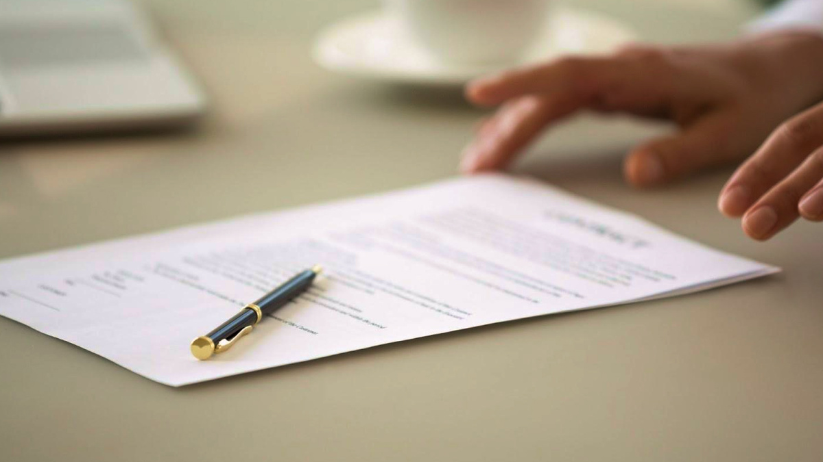 В некоторых случаях нужно будет заранее перевести документы на язык страны.