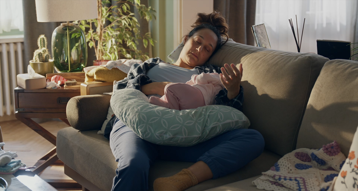 Кадр из фильма "Послеродовой период"