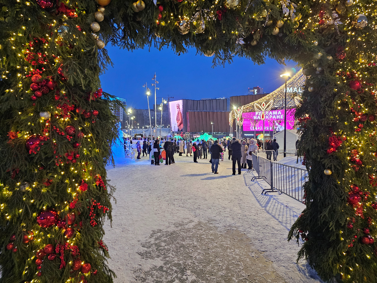 Ледовый городок в Перми, фото автора