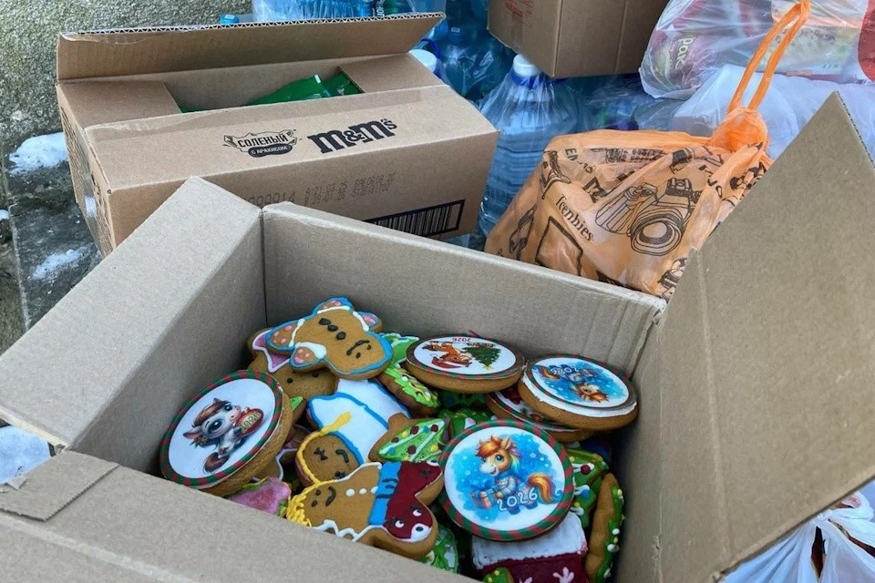    Бойцам передали подарки от молодежи Херсонщины Фото: филиал фонда "Защитники Отечества" ХО