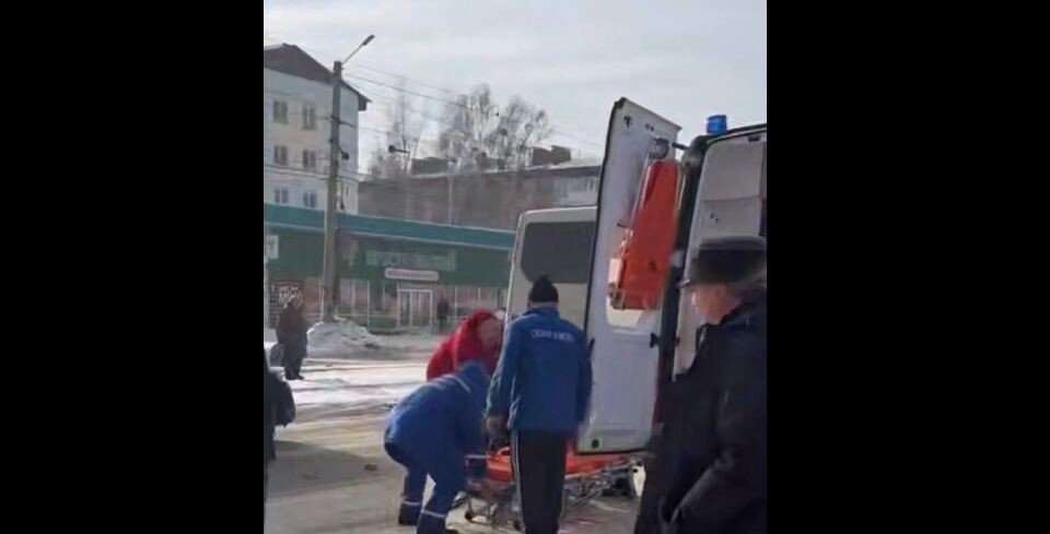    ДТП с ребенком в Бийске. Источник: "Инцидент Бийск | Новости"