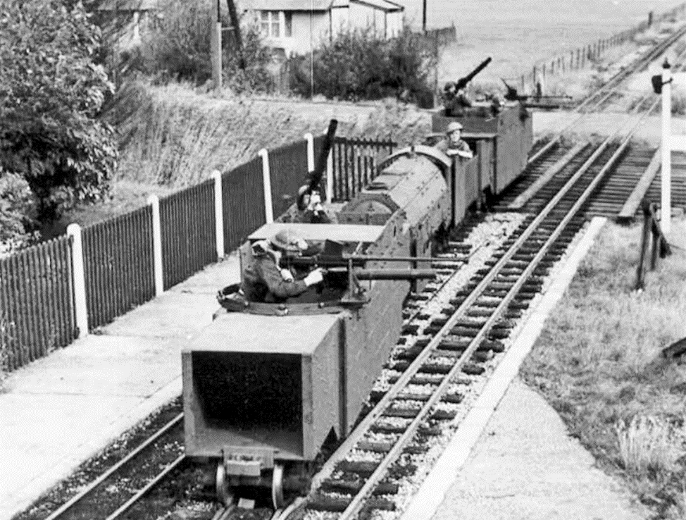 Британский узкоколейный бронепоезд «Геркулес». Фотография из открытых источников в интернете.