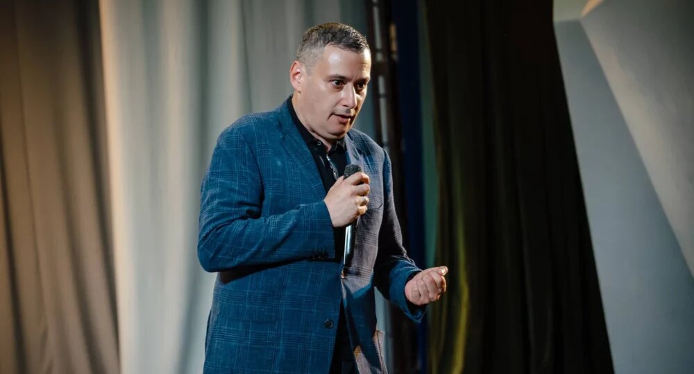 Губернатор Курской области попал в ДТП