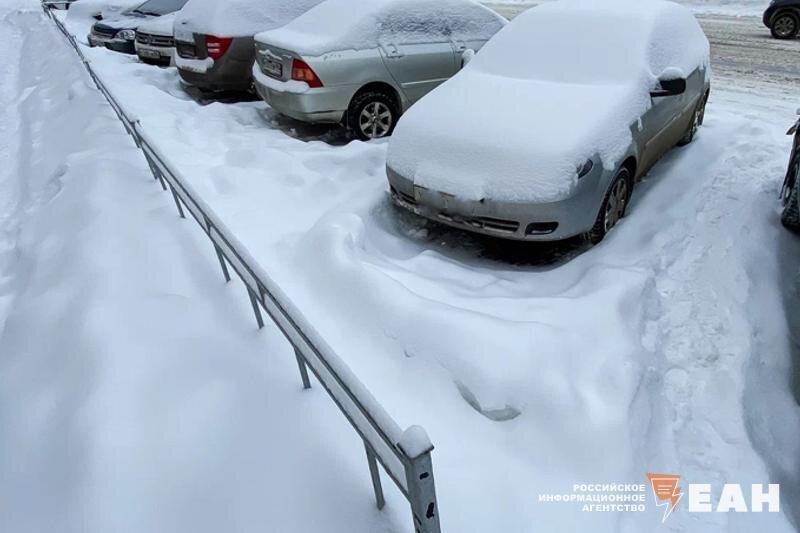    ЕАН. Металлический забор