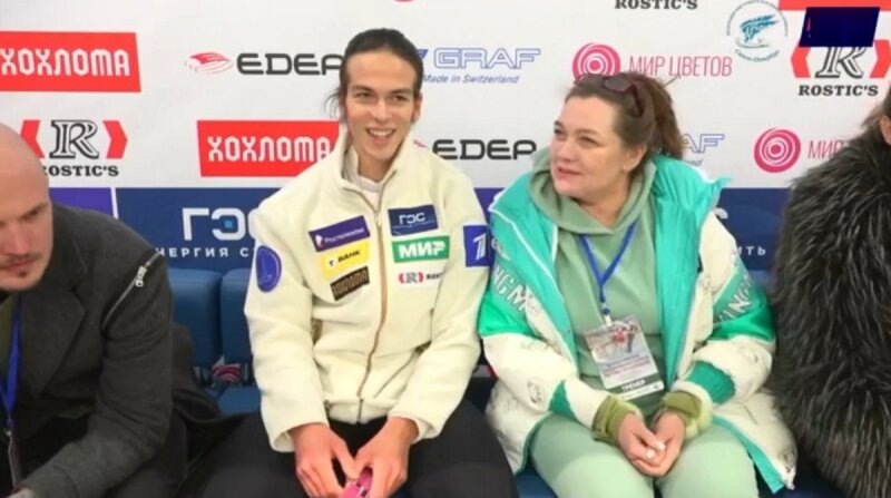    Петр Гуменник и Вероника Дайнеко. Скриншот странсляции