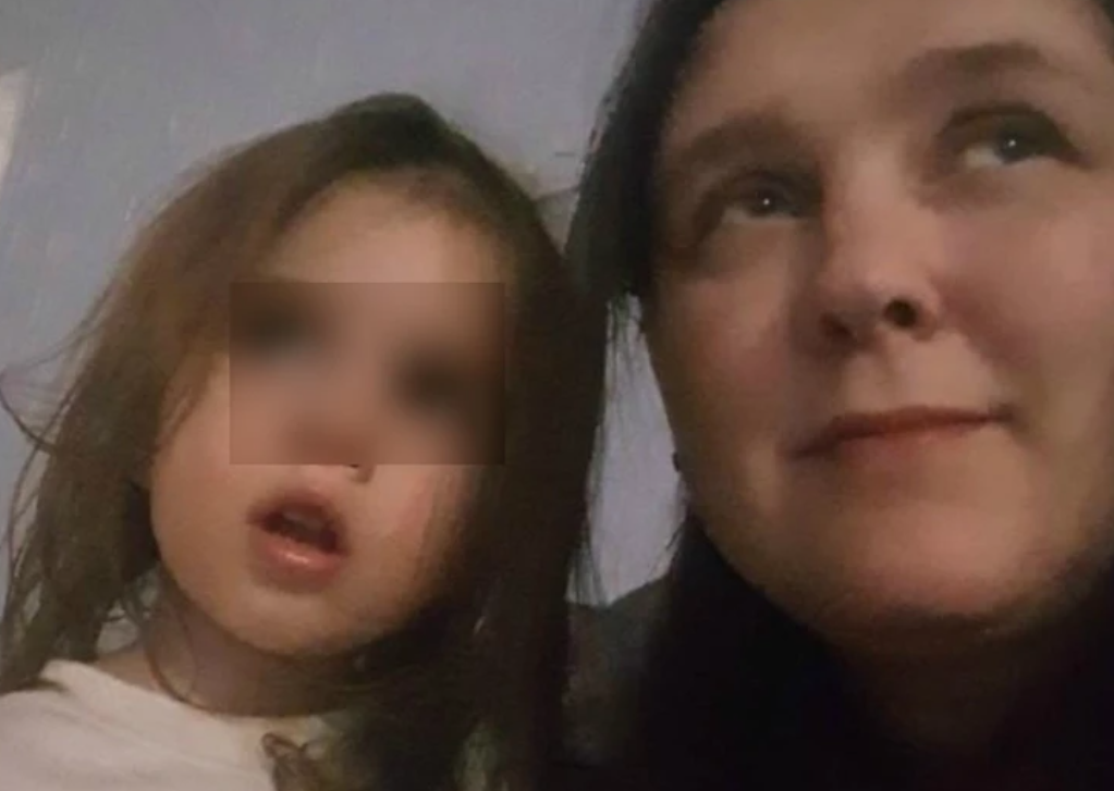 Юлия с маленькой Ирой