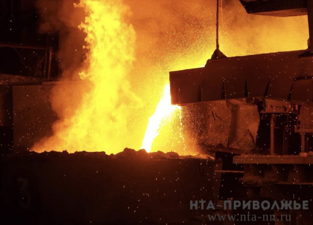    Пожар тушат на кстовском рынке в Нижегородской области