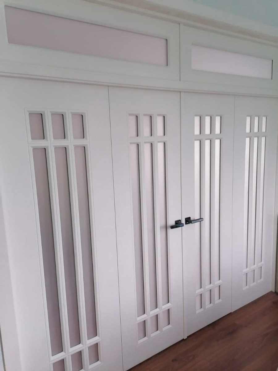 Межкомнатные двери с фрамугой, покрытие экошпон (фабрика Аэлита)