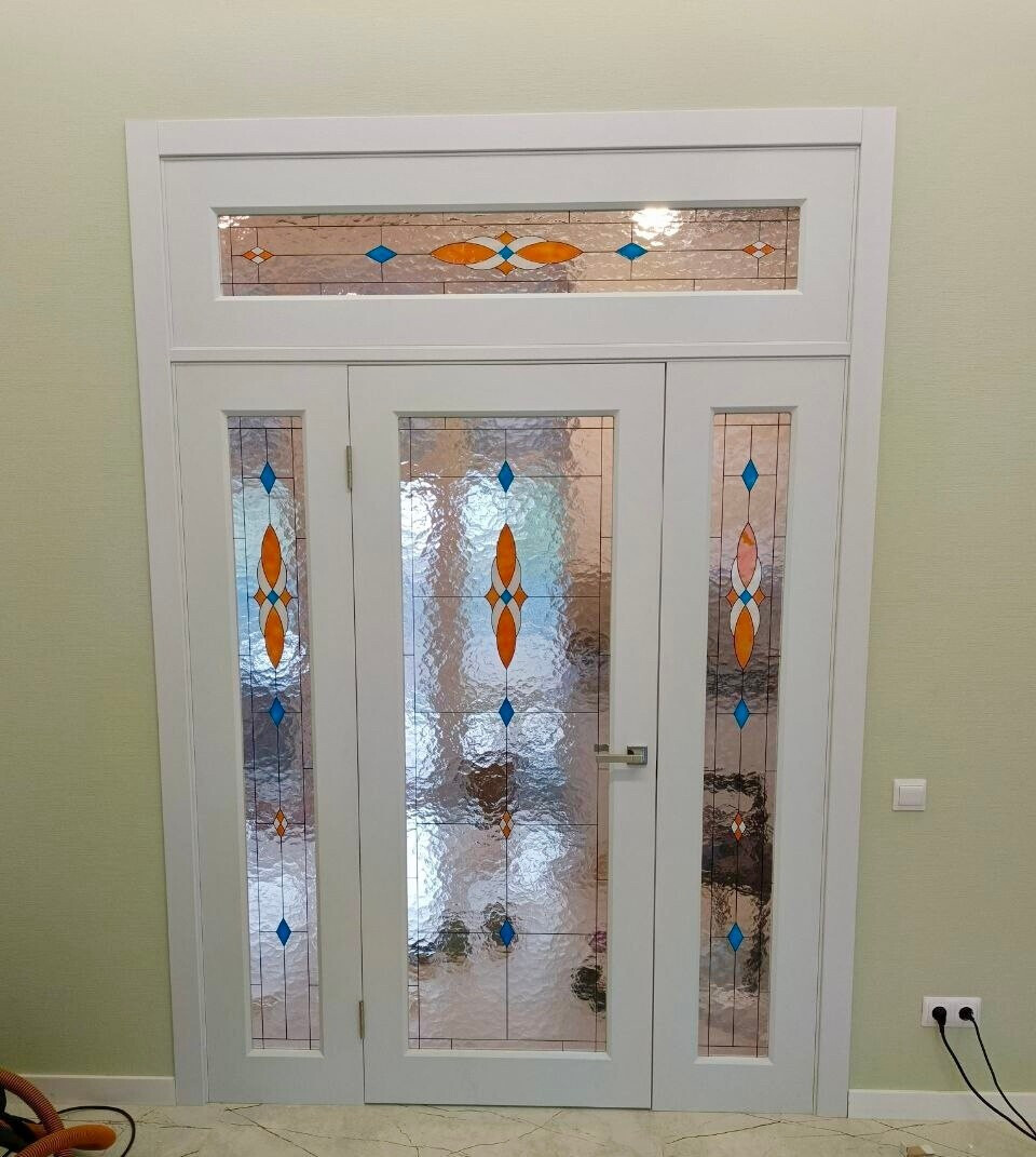 Межкомнатные двери с фрамугой, покрытие экошпон (фабрика Лорд)