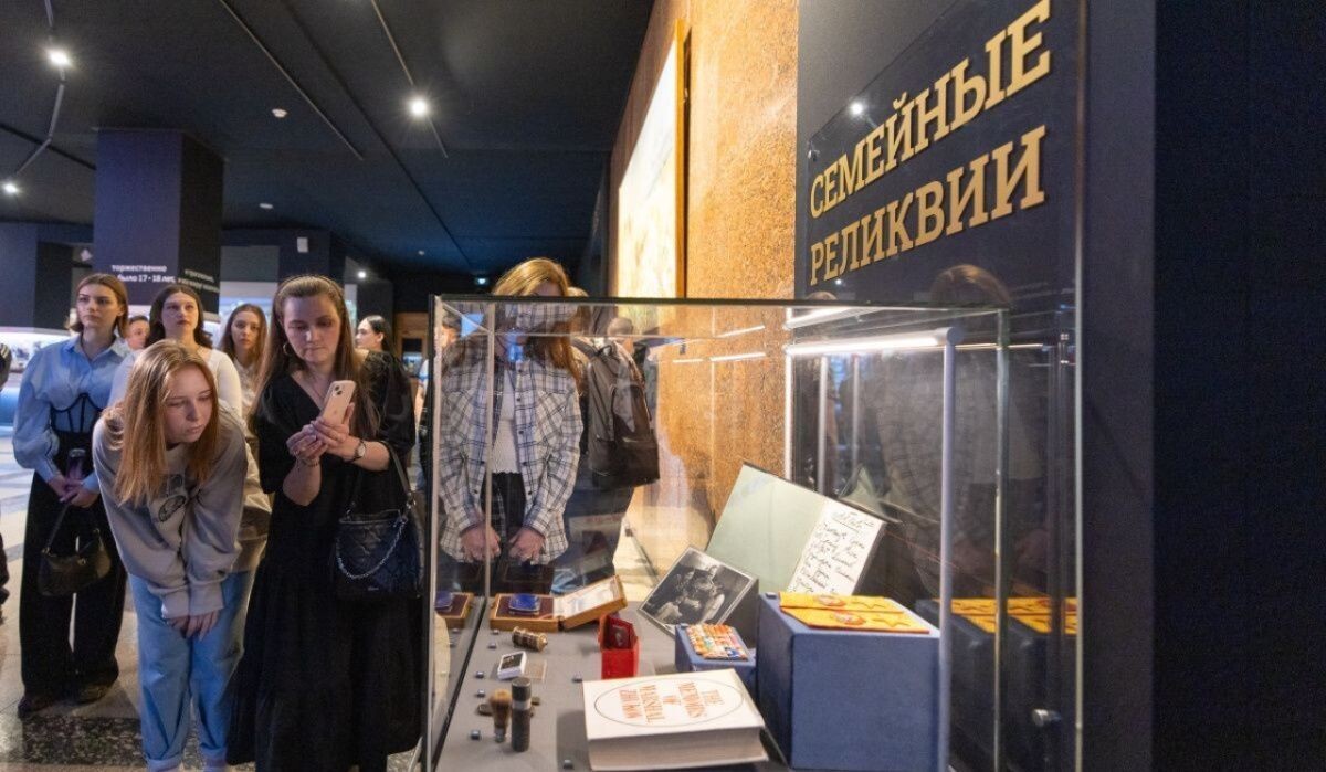     Открытие выставки «Семейные реликвии» в Музее Победы Источник: victorymuseum.ru Автор фото: Пресс-служба Музея Победы