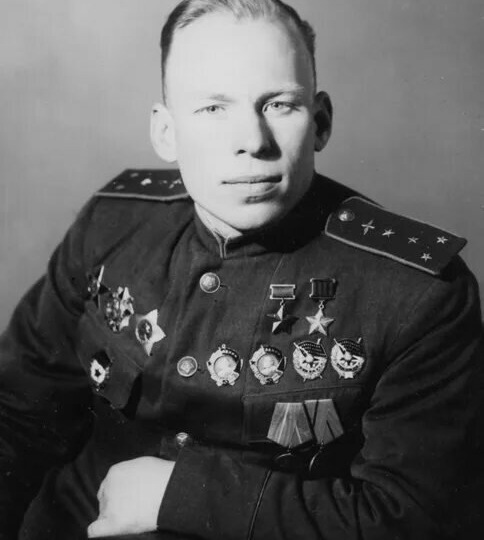 Алексей Алелюхин: Созвездие в небе войны