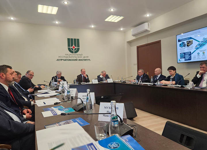 На заседании научно-экспертного совета Морской коллегии / Фото: Морская коллегия России  📷
