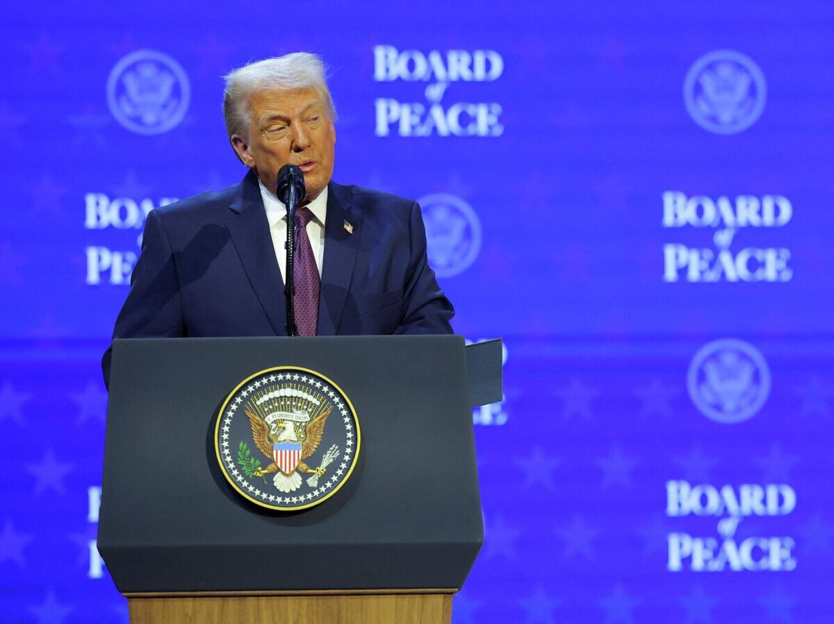    Президент США Дональд Трамп выступает на "Совете мира" в Давосе | © REUTERS / Denis Balibouse