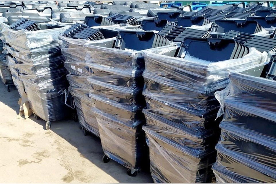    В регион поступают новые контейнеры и мусоровозы. Фото: минприроды ХО