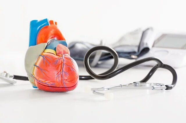    Что делать, если на холоде начинает болеть сердце?