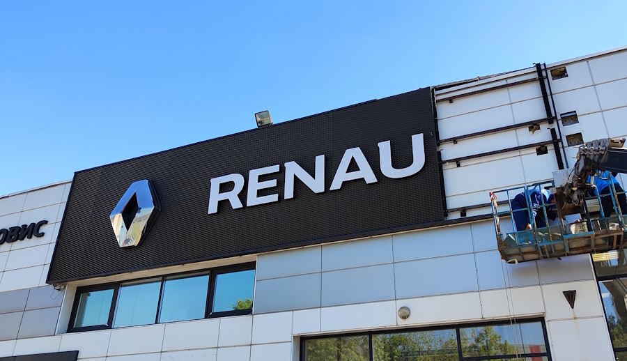 Рено без России: продажи снова растут