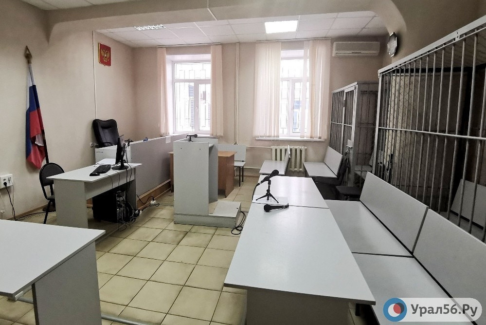    Управляющую компанию в Орске оштрафовали за затопленный и захламленный подвал