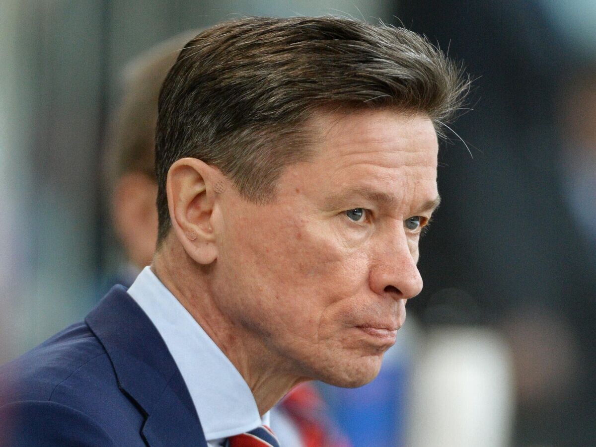    Главный тренер СКА Вячеслав Быков во время матча 1/4 финала плей-офф Кубка Гагарина Континентальной хоккейной лиги между ХК "Динамо" (Москва) и ХК СКА (Санкт-Петербург). | © РИА Новости / Владимир Федоренко