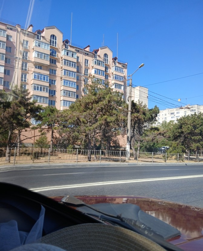 Дома красивые.