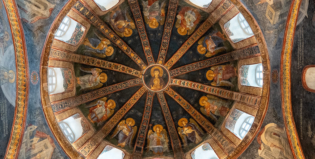 Пешком по Стамбулу. Яркие мозаики мечети Карие