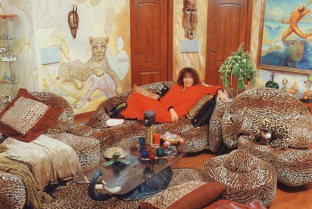 "Леопардовая квартира" Валерия Леонтьева / соцсети