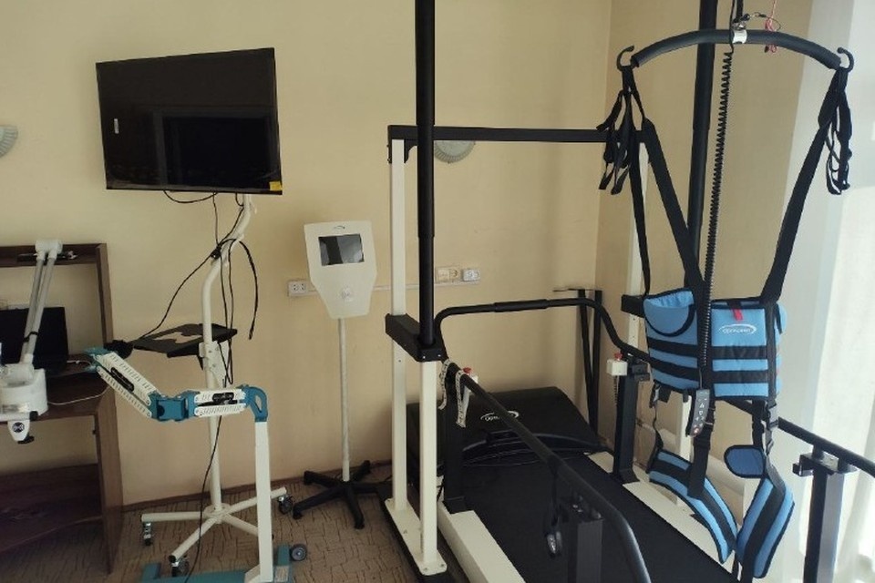    Современное оборудование и федеральная поддержка позволили вывести медицинскую реабилитацию в ДНР на новый уровень. Фото: ТГ/Толстыкина