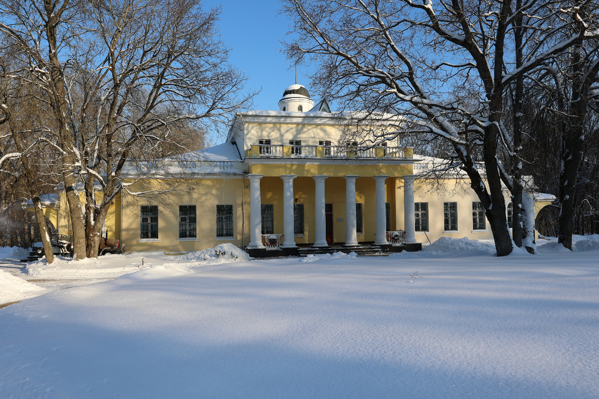 Дом-музея Ф. И. Тютчева В Овстуге.