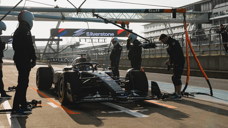 Источник: Одна команда может полностью пропустить тесты в Барселоне