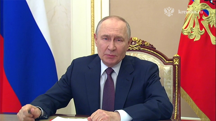    Путин: "Мы могли бы, я думаю, направить в "Совет мира" 1 миллиард долларов США из замороженных ещё при прежней администрации США российских активов". Скриншот: ТГ-канал Kremlin.ru