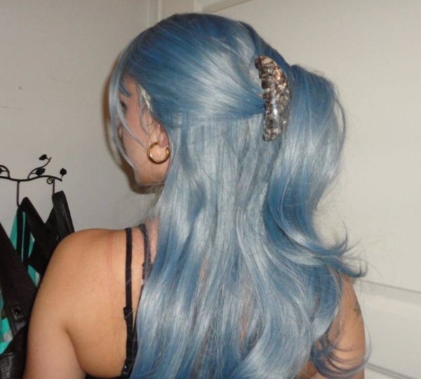 Голубые или синие локоны — новый тренд в окрашивании волос