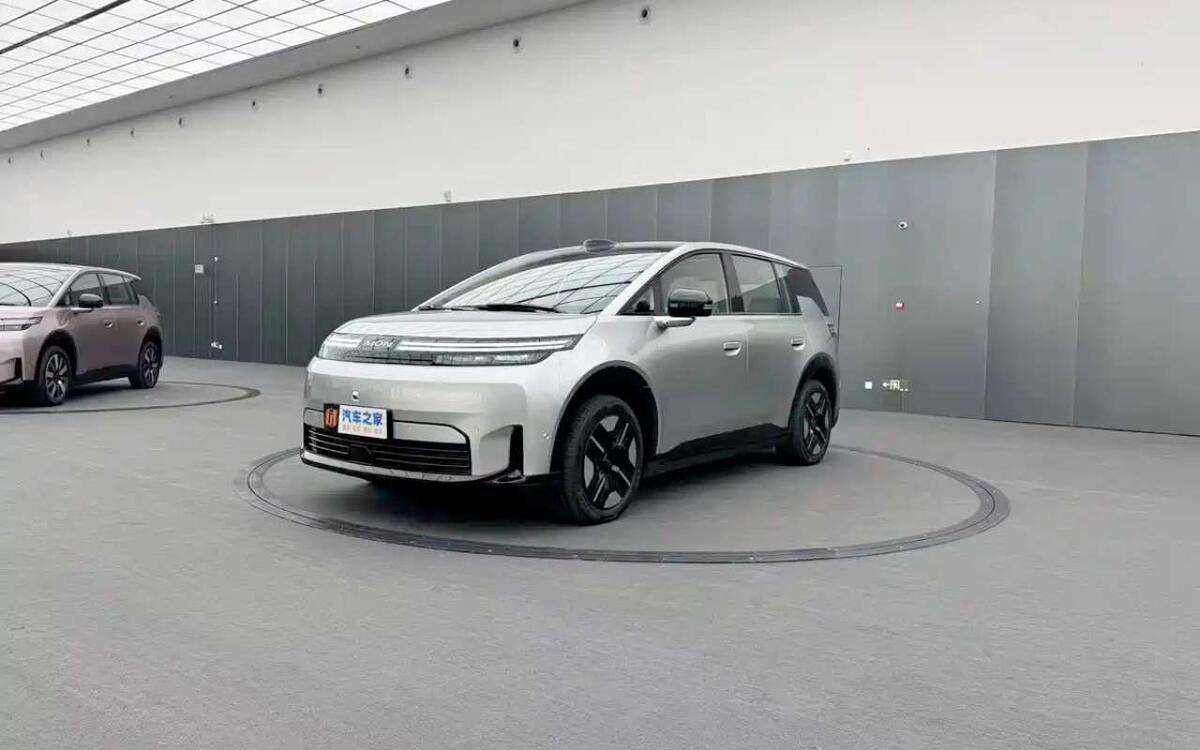 Новый кроссовер GAC от экс-дизайнера BMW: как он выглядитБренд GAC опубликовал эскизы электрического кроссовера Aion N60
📷
📷
📷
📷
📷
