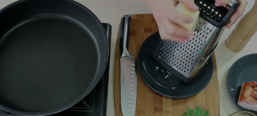 Натираем сыр