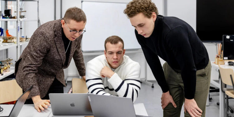    МЕДИАДОМ СИРИУС