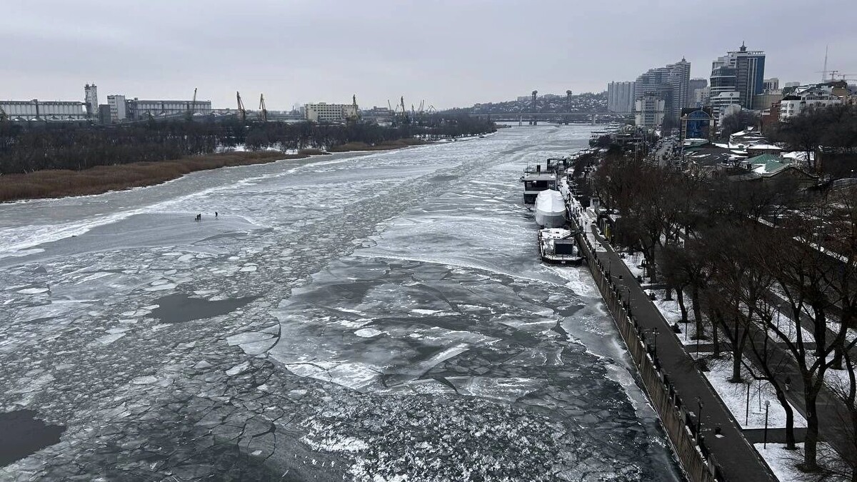    Дон в Ростове почти полностью покрылся льдом 22 января   rostovgazeta.ru