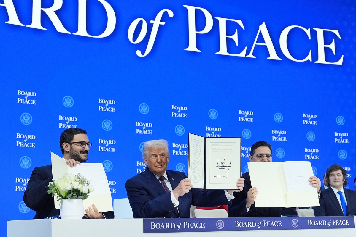    Президент США Дональд Трамп и лидеры 18 стран подписали устав "Совета мира"./AP Photo