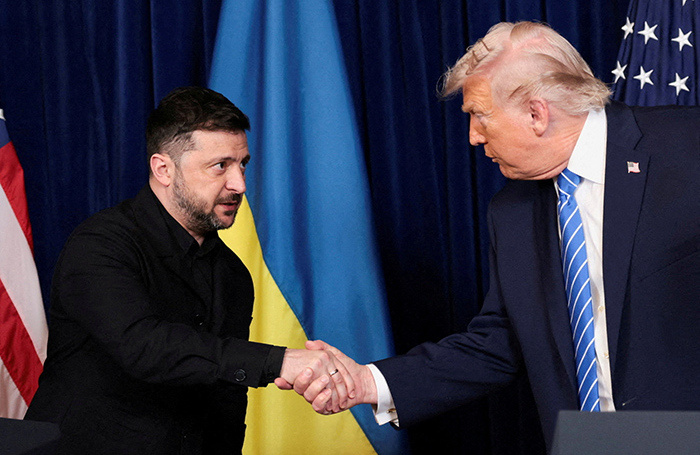    Владимир Зеленский и Дональд Трамп. Архив.Reuters/Jonathan Ernst