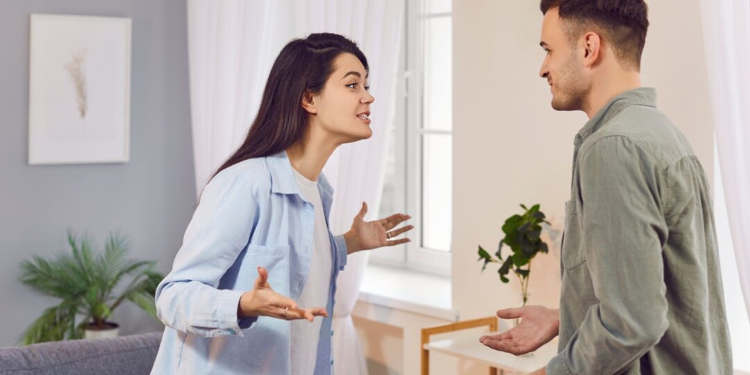 – Так вот кому ты купил квартиру? – на свадьбу нашей дочери муж пригласил любовницу с детьми