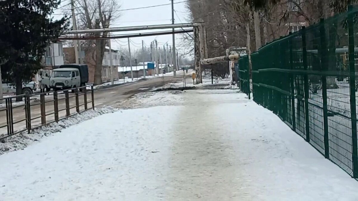    Новая коммунальная авария оставила микрорайон Гуково без воды   читатели / rostovgazeta.ru