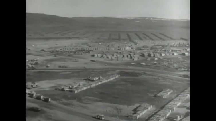 Американская база в Туле в начале 1950-х годов. Армия США, «Общая картина — операция „Голубая сойка“» (1953), CC BY