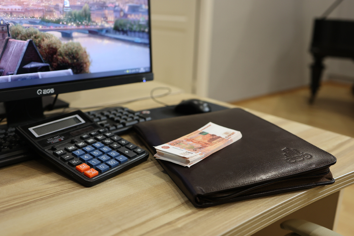 Сколько нужно накопить на квартиру в элитном районе Санкт-Петербурга?