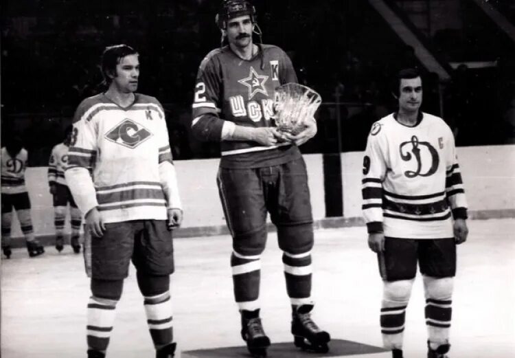 Фото из открытых источников (капитаны команд - призеров чемпионата СССР)