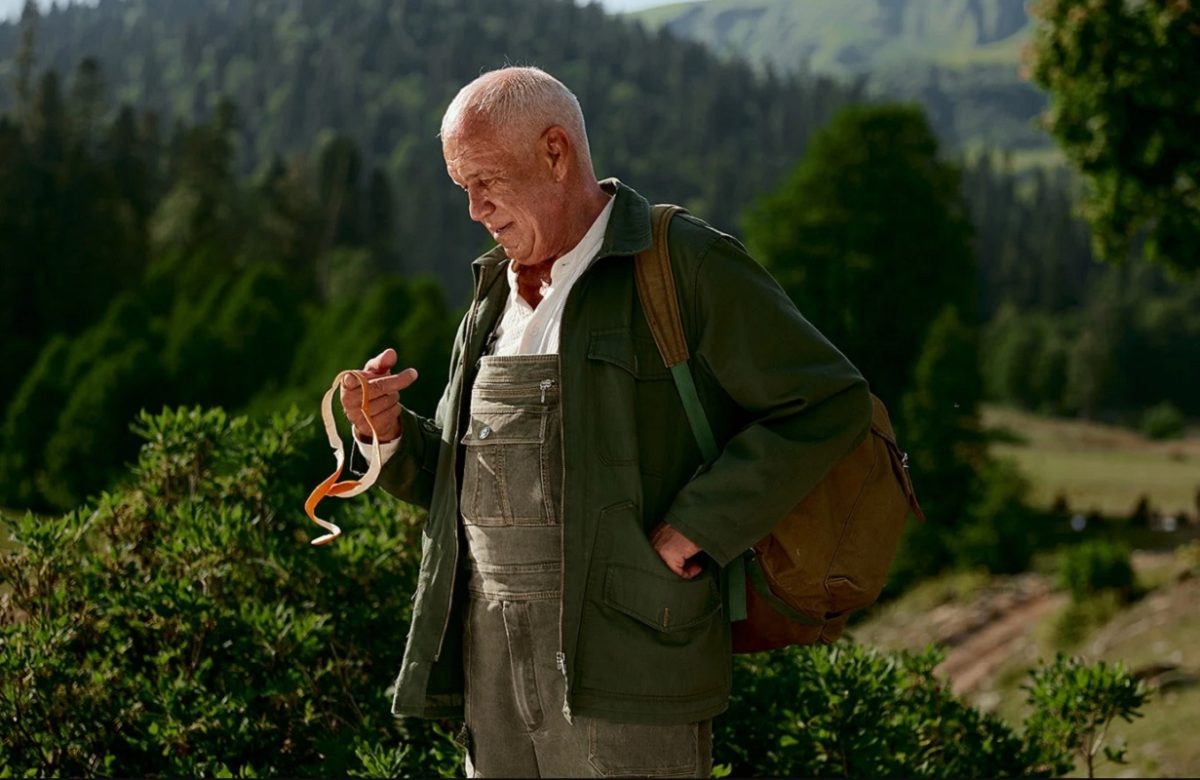    Депутат считает, что актёры фильма учат детей плохому