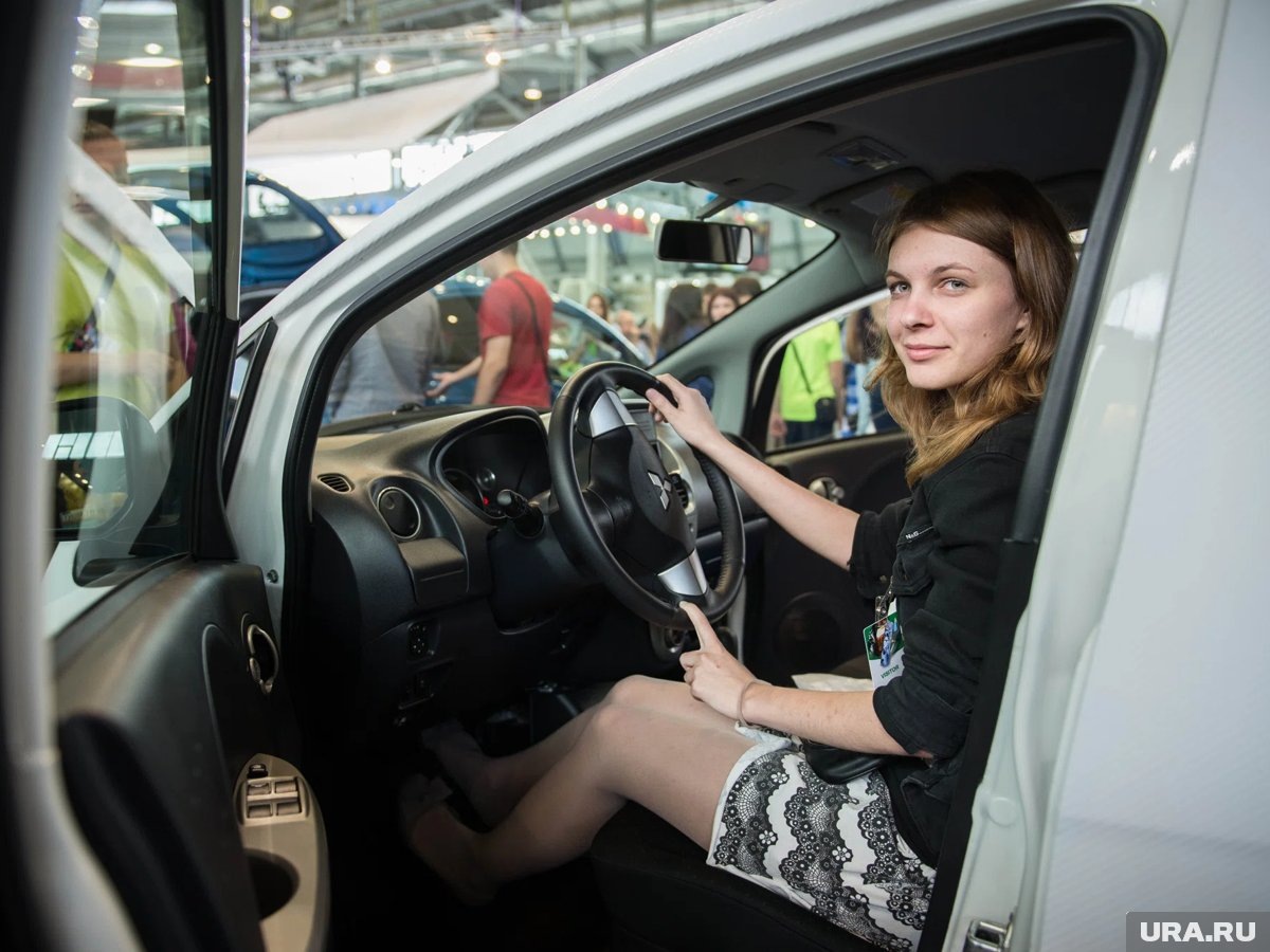     Власти стимулируют спрос на электромобили в России